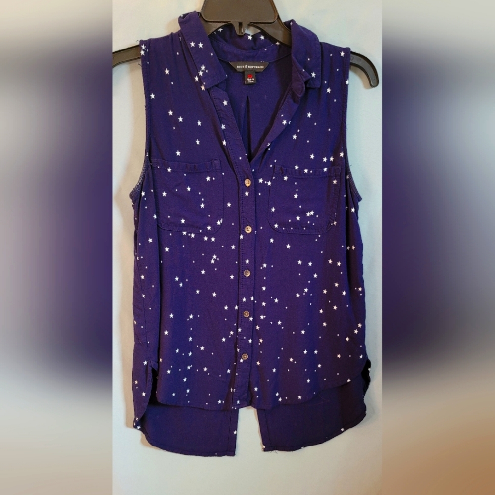Star Button-down sleeveless collared tank